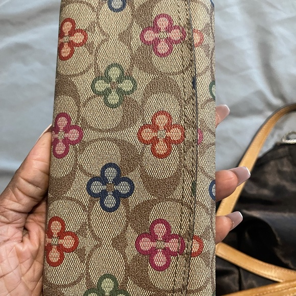 Coach signature tote and wallet - Picture 7 of 11